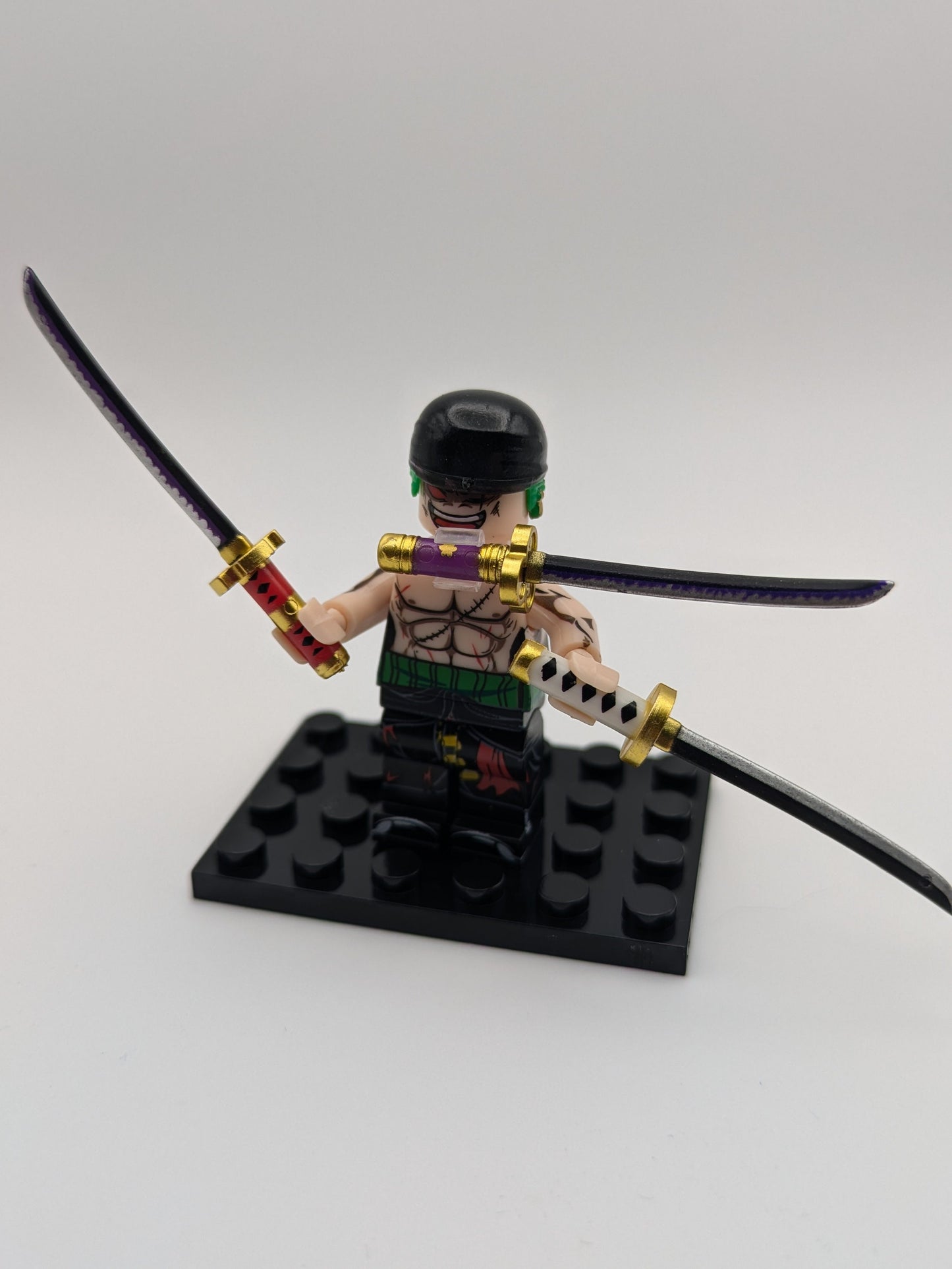 One Piece / Roronoa Zoro - Klemmbaustein Custom Minifigur MOC