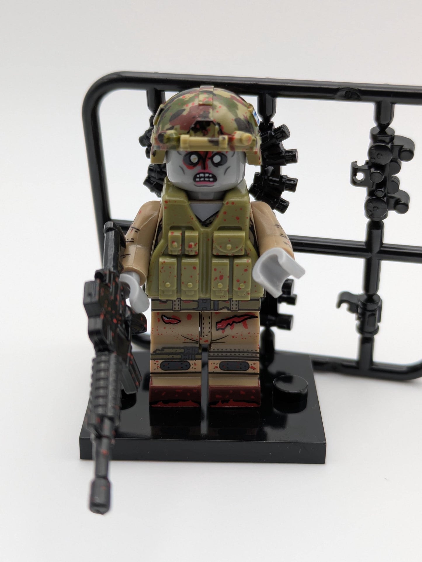 Zombie / Untote - Klemmbaustein Custom Minifigur MOC