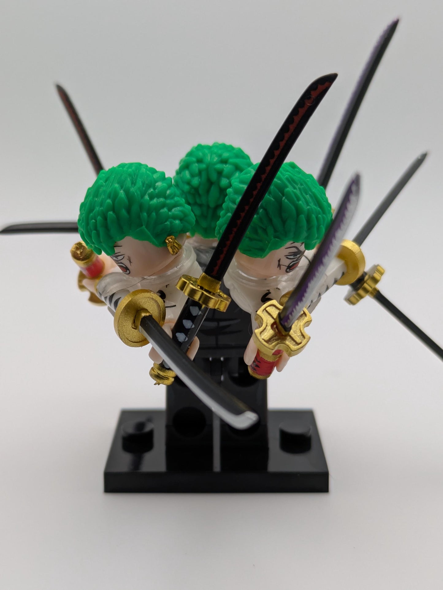 One Piece / Roronoa Zoro - Klemmbaustein Custom Minifigur MOC