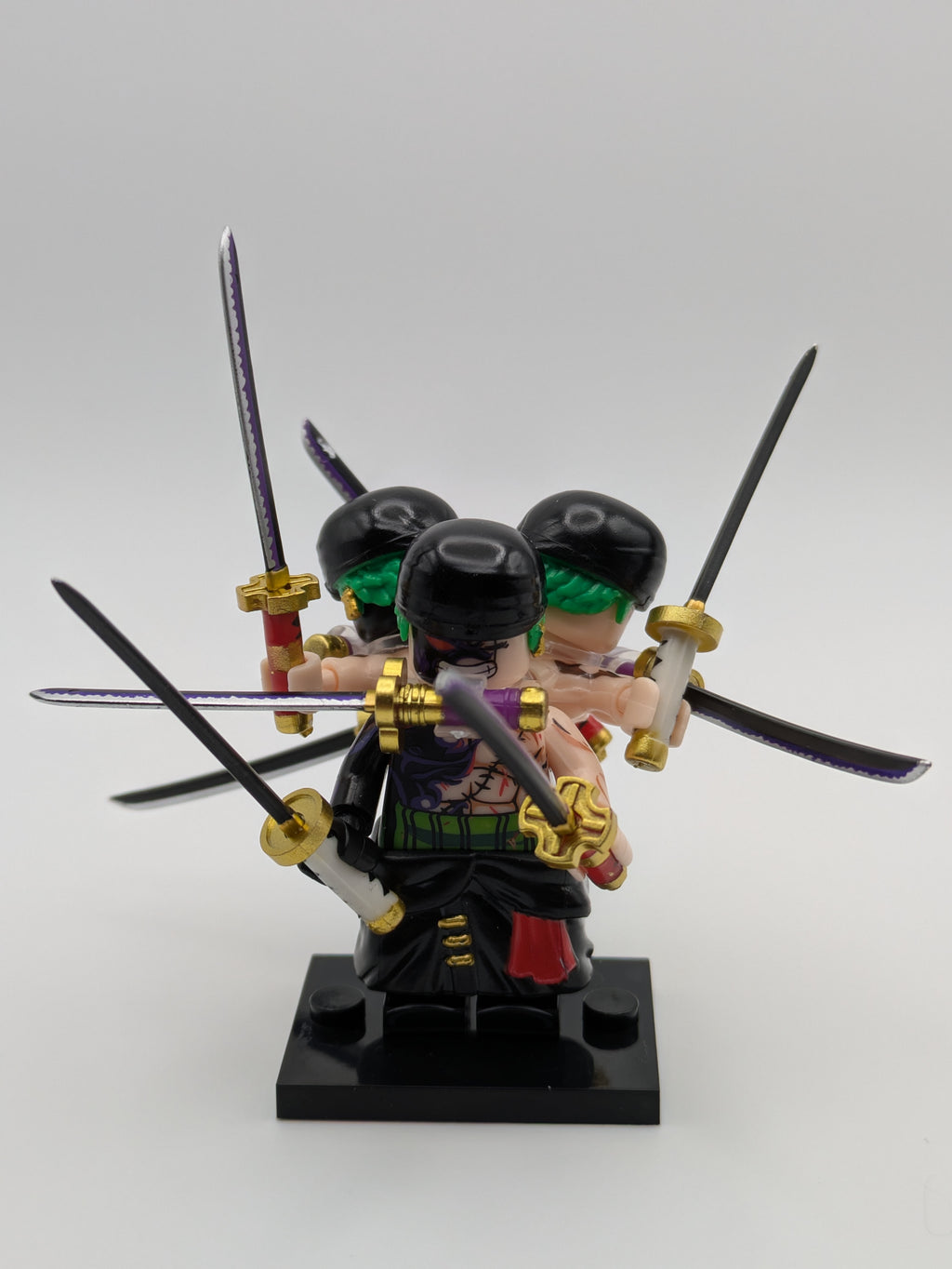 One Piece / Roronoa Zoro - Clamping Block Custom Minifigure MOC