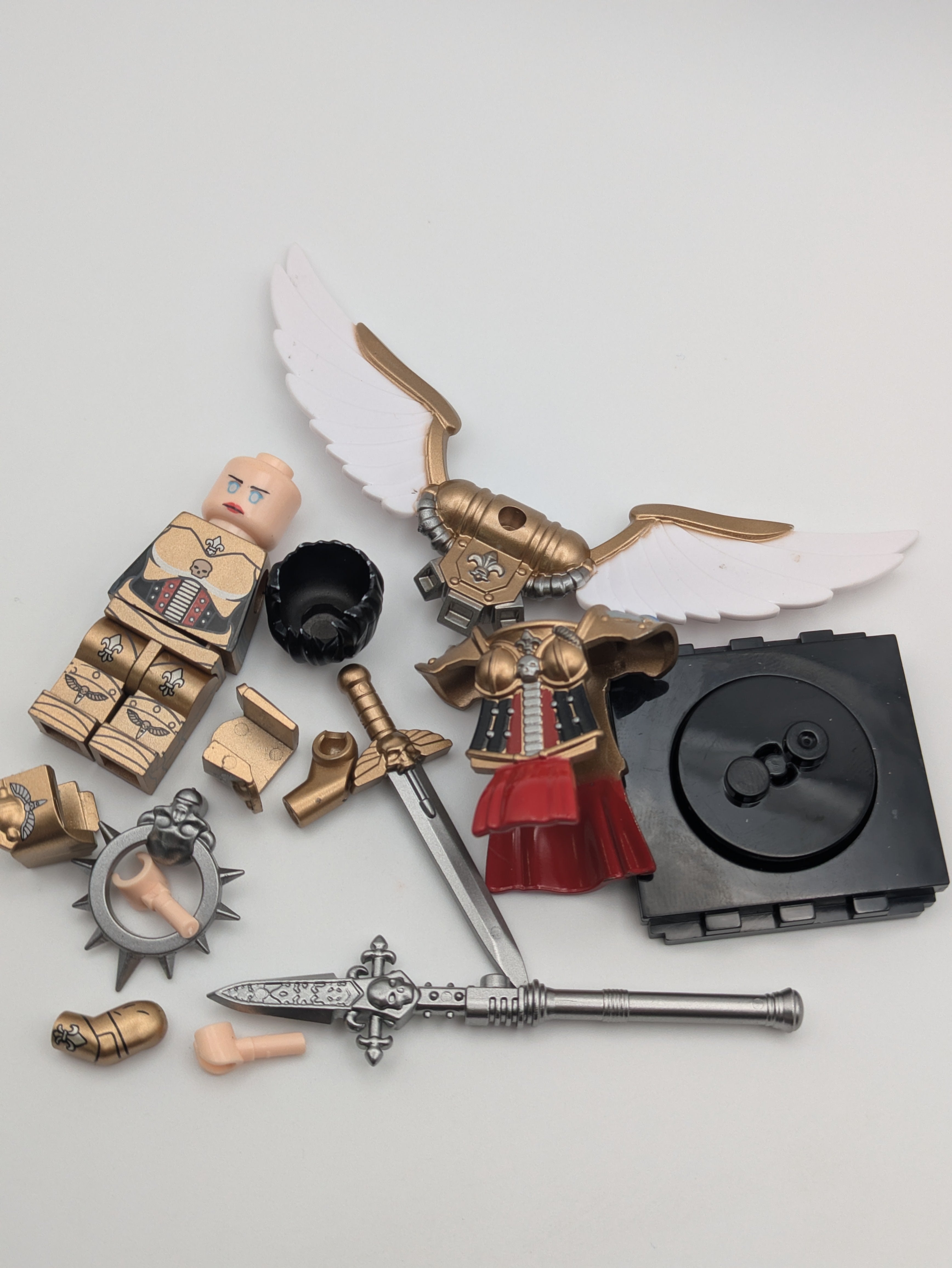 Warhammer 40k / Sister of Battle - Brick Custom Minifigure MOC