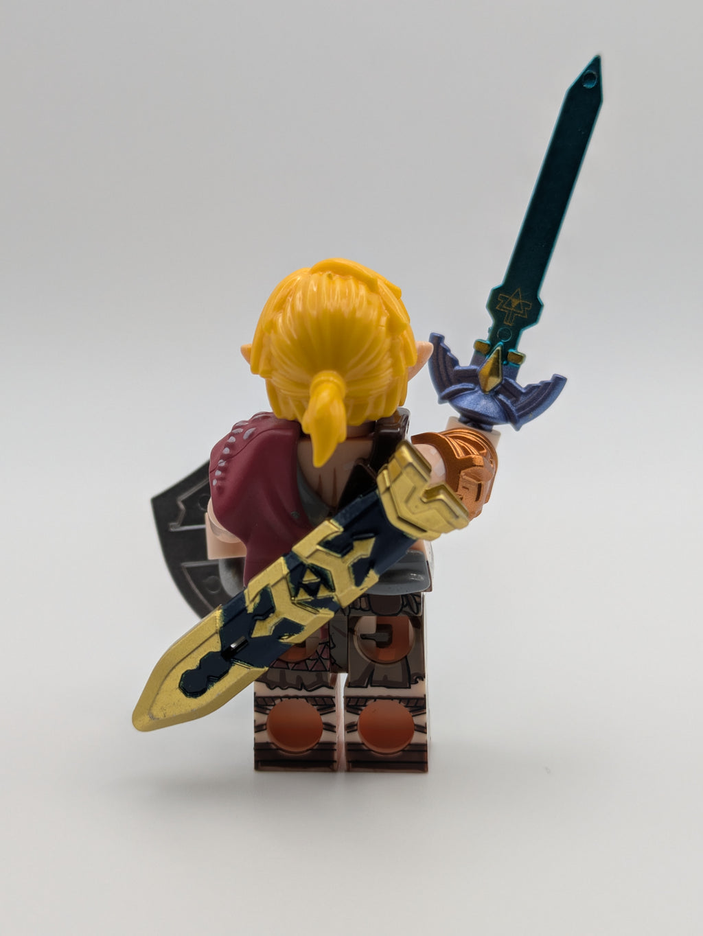 Zelda Link Character - Brick Custom Minifigure MOC