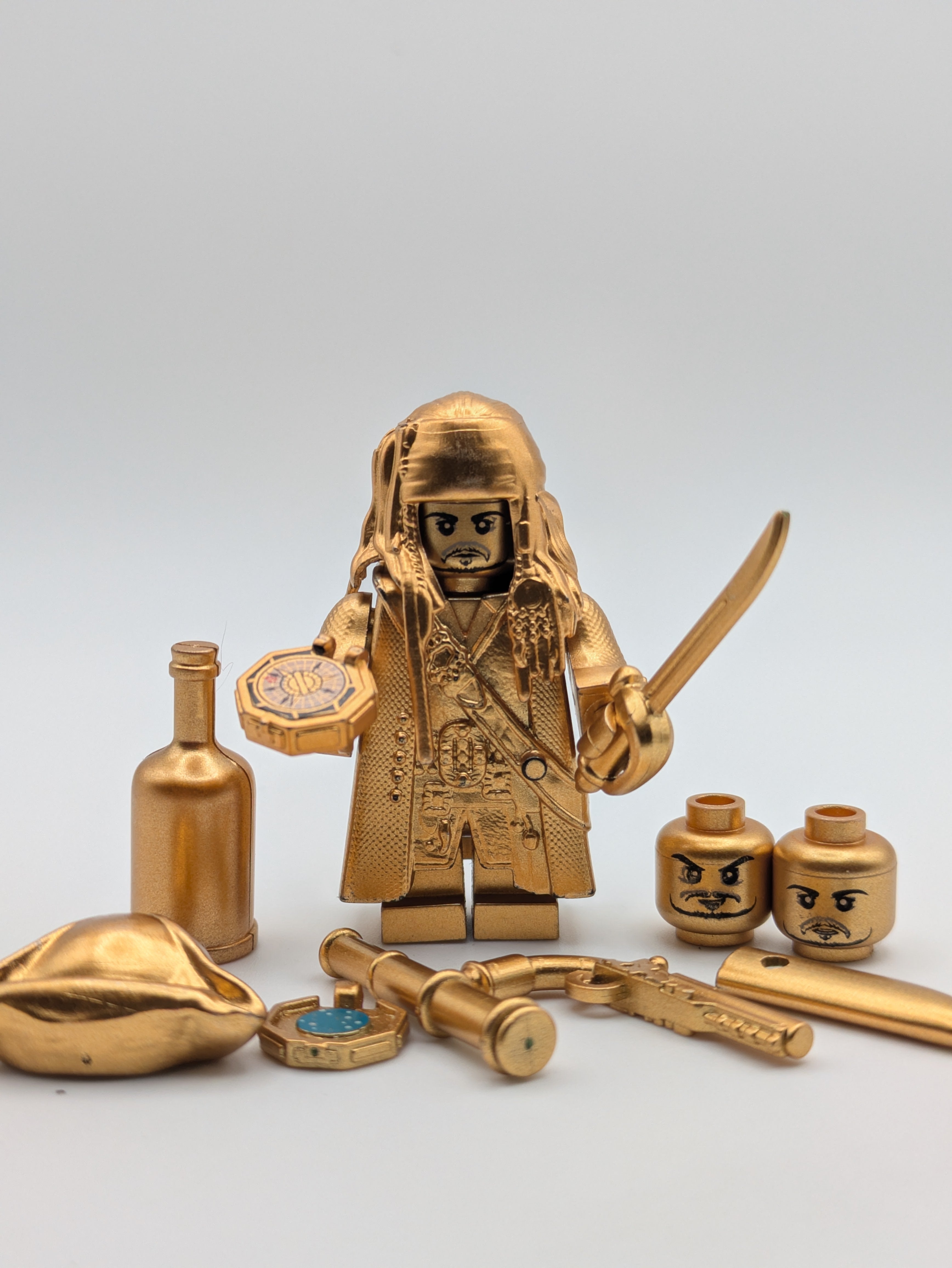 Cpt. Jack Sparrow / Fluch der Karibik - Klemmbaustein Custom Minifigur MOC