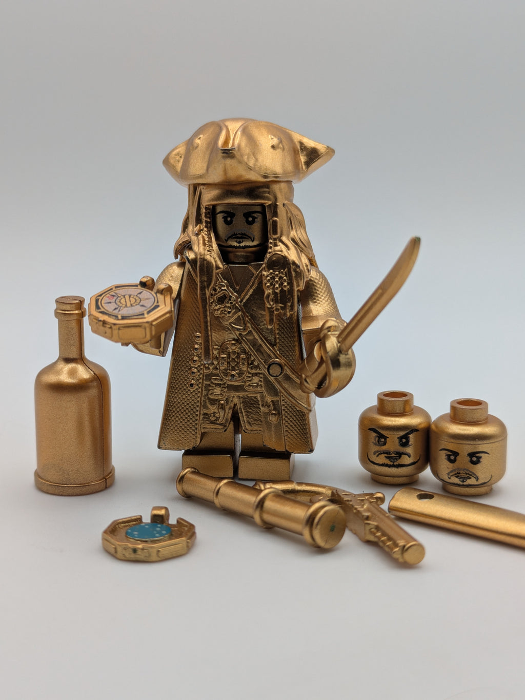Cpt. Jack Sparrow / Fluch der Karibik - Klemmbaustein Custom Minifigur MOC