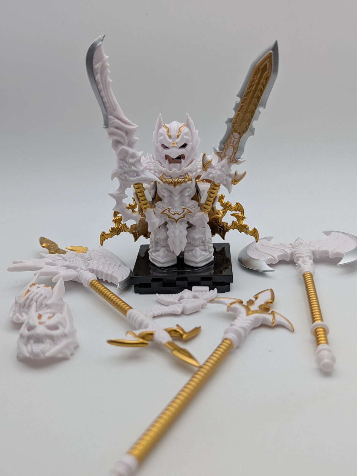 Berserk / Batman Style - Klemmbaustein Custom Minifigur MOC