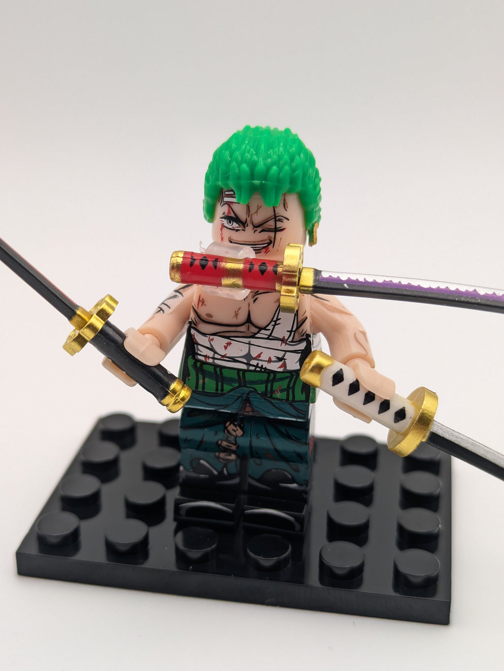 One Piece / Roronoa Zoro - Klemmbaustein Custom Minifigur MOC