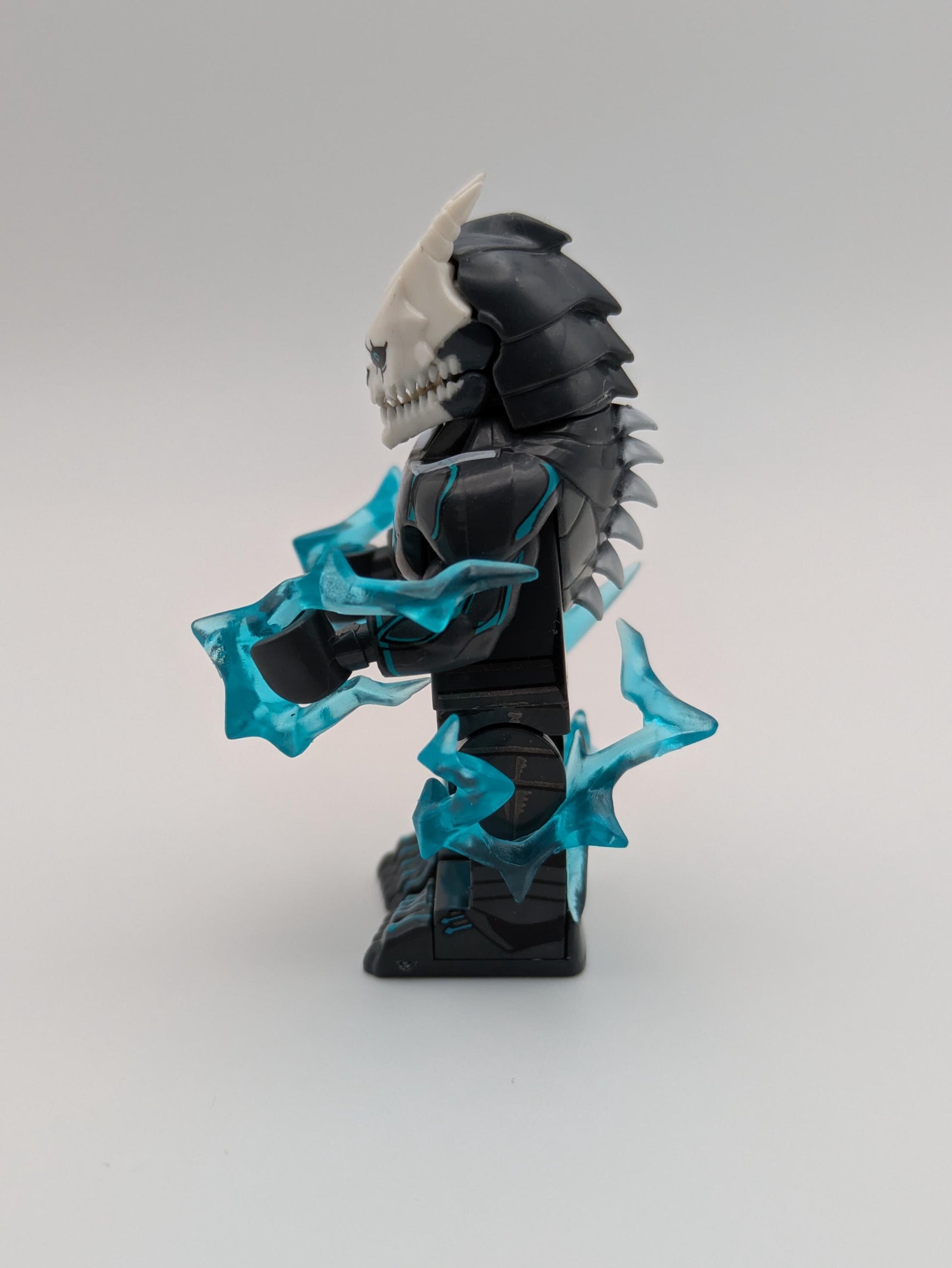 Kaiju No 8 - Klemmbaustein Custom Minifigur MOC